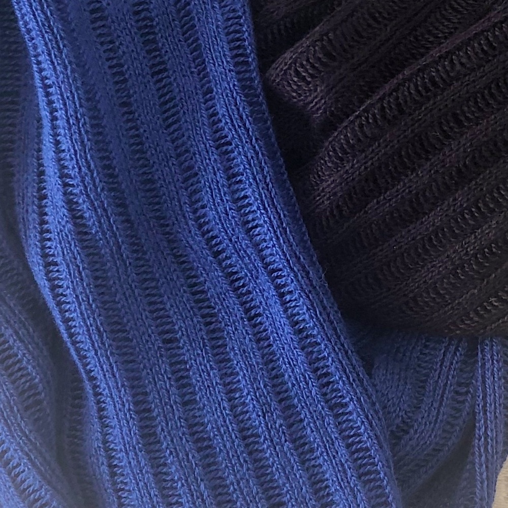 Calvin Klein | Gradient Blue Infinity Scarf - Picture 2 of 4